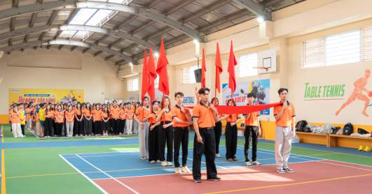 Hơn 200 vận động viên Khoa Trung Quốc học bùng nổ khát vọng bứt phá tại hội thao