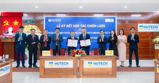 HUTECH Education và Vietcombank ký kết hợp tác chiến lược, chung tay phát triển nguồn nhân lực trẻ