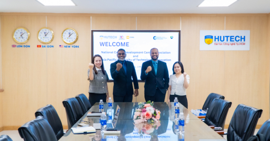 HUTECH discusses cooperation in career skills development and enhancing international internship opportunities with NACDA Malaysia and APU