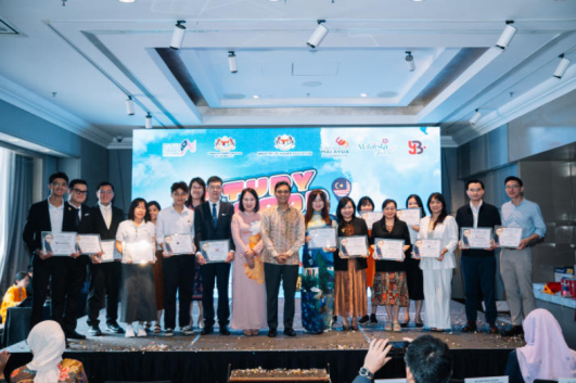 HUTECH mở rộng mạng lưới đối tác Malaysia với thỏa thuận hợp tác cùng PMX