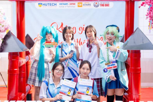 VJIT đồng hành cùng học sinh THPT trên hành trình hội nhập