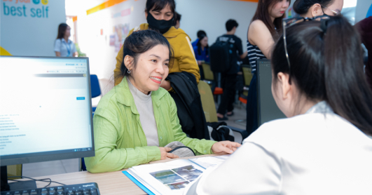 Ấn tượng HUTECH ngày nhập học: Chuyên nghiệp, chu đáo và tận tâm