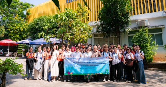 Học tư duy thiết kế qua trải nghiệm thực tế, sinh viên VJIT kiến tạo giải pháp cho “Trường học hạnh phúc”