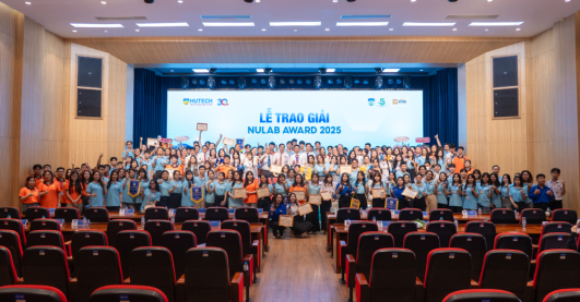 “Chọn áo blouse trắng là lựa chọn dũng cảm” - thông điệp chạm đến trái tim newbies Khoa Điều dưỡng - Kỹ thuật y học