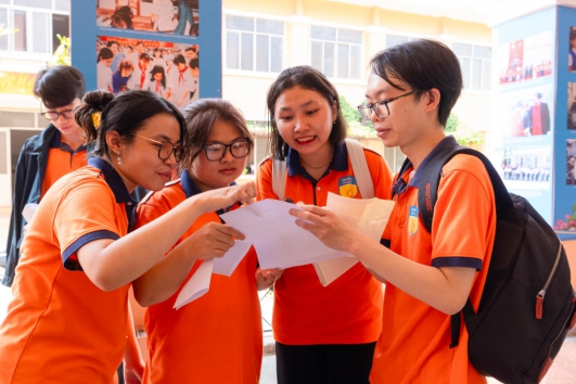 Sinh viên HUTECH sôi nổi tranh tài tại Bán kết Cuộc thi “Olympic tư tưởng Hồ Chí Minh lần thứ 2” do Khoa Luật tổ chức