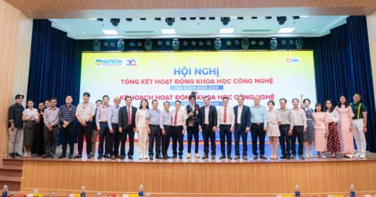 HUTECH reviews five years of science and technology activities and sets directions for 2025-2030