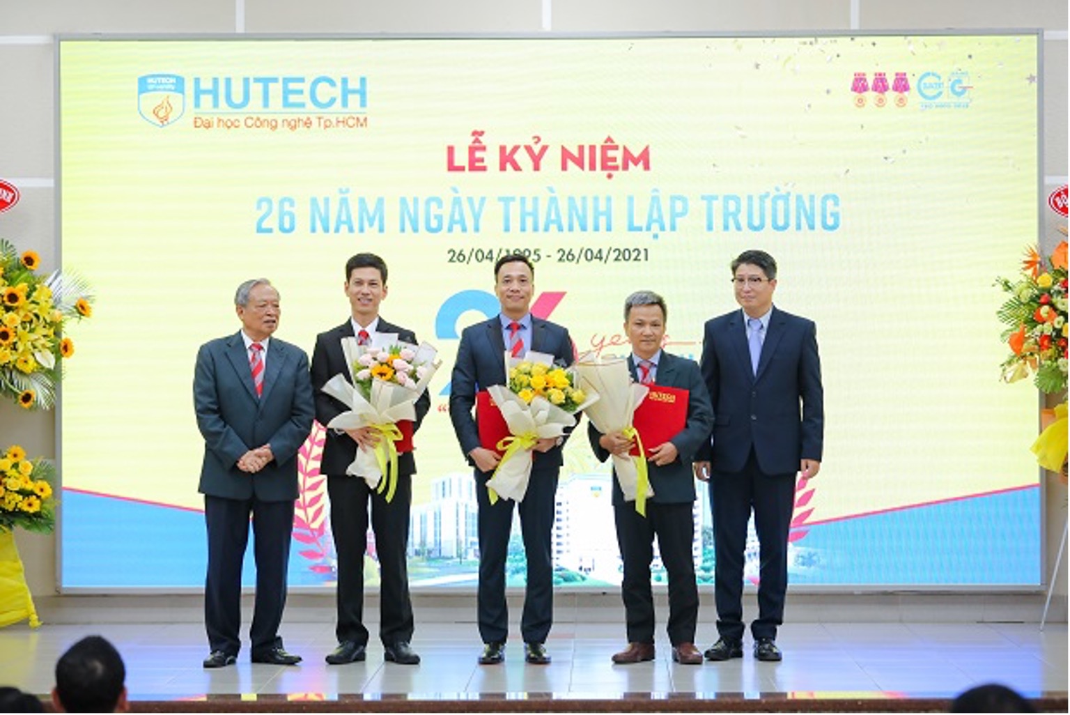 HUTECH launches the Journal of Technology & Innovation (JTIN)