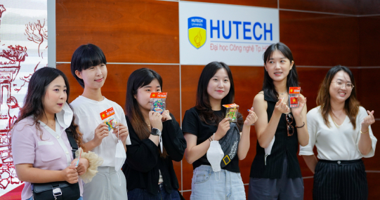 Khoa Hàn Quốc học tổ chức bế giảng khóa học tiếng Việt cho sinh viên ĐH Ngoại ngữ Busan