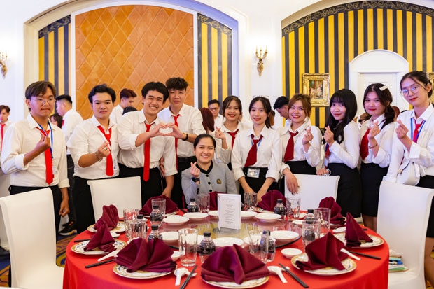 Cùng sinh viên Du lịch – Nhà hàng – Khách sạn HUTECH trải nghiệm The Imperial (Vũng Tàu)